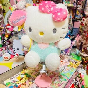 Hello Kitty plush